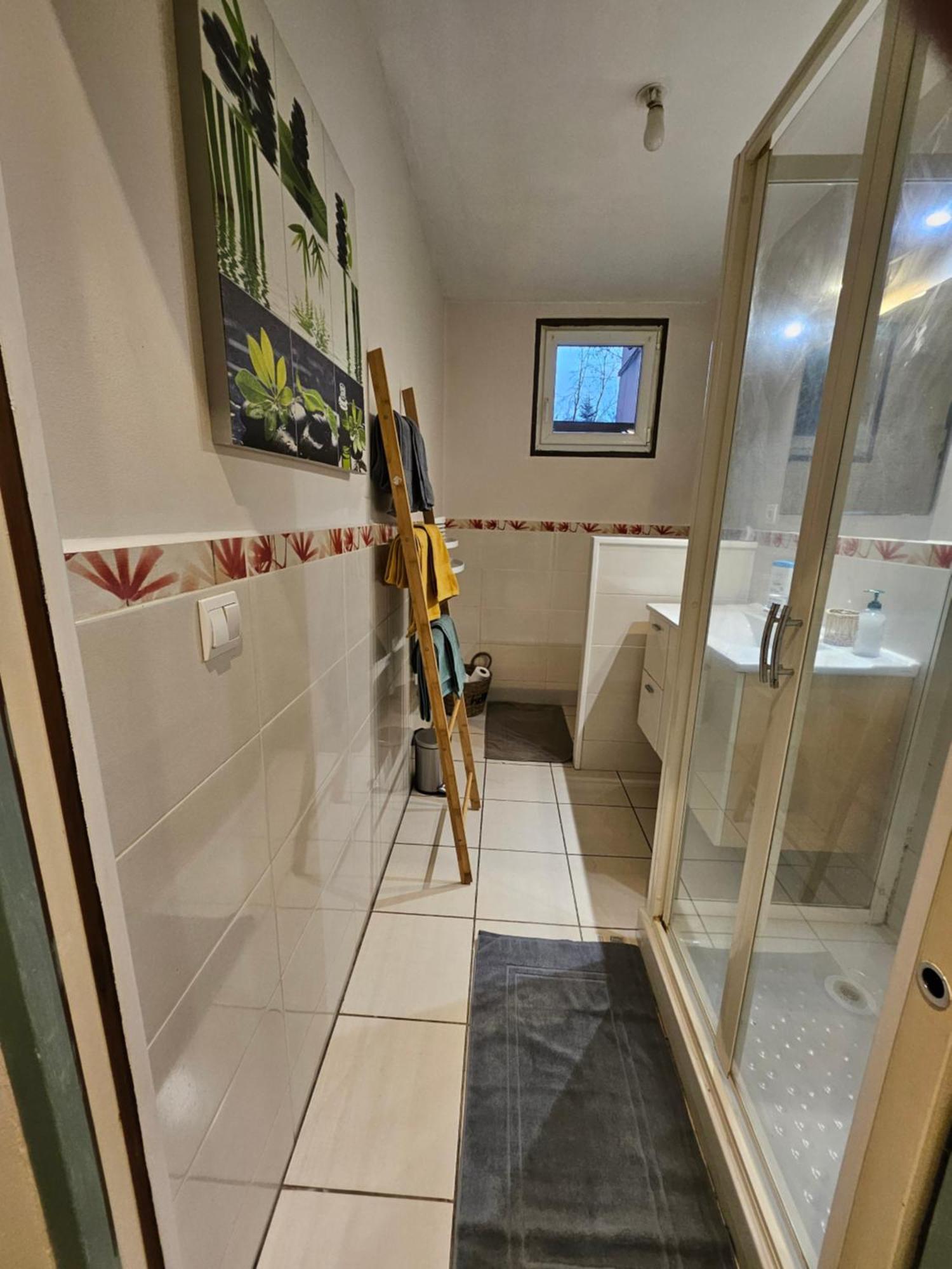 3 Chambres, Calme Et Bien Place Apartment *